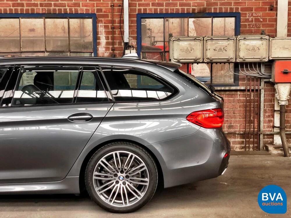 BMW 520i Touring M-Sport Garantie 184 PS 5er 2019, G-054-TT.