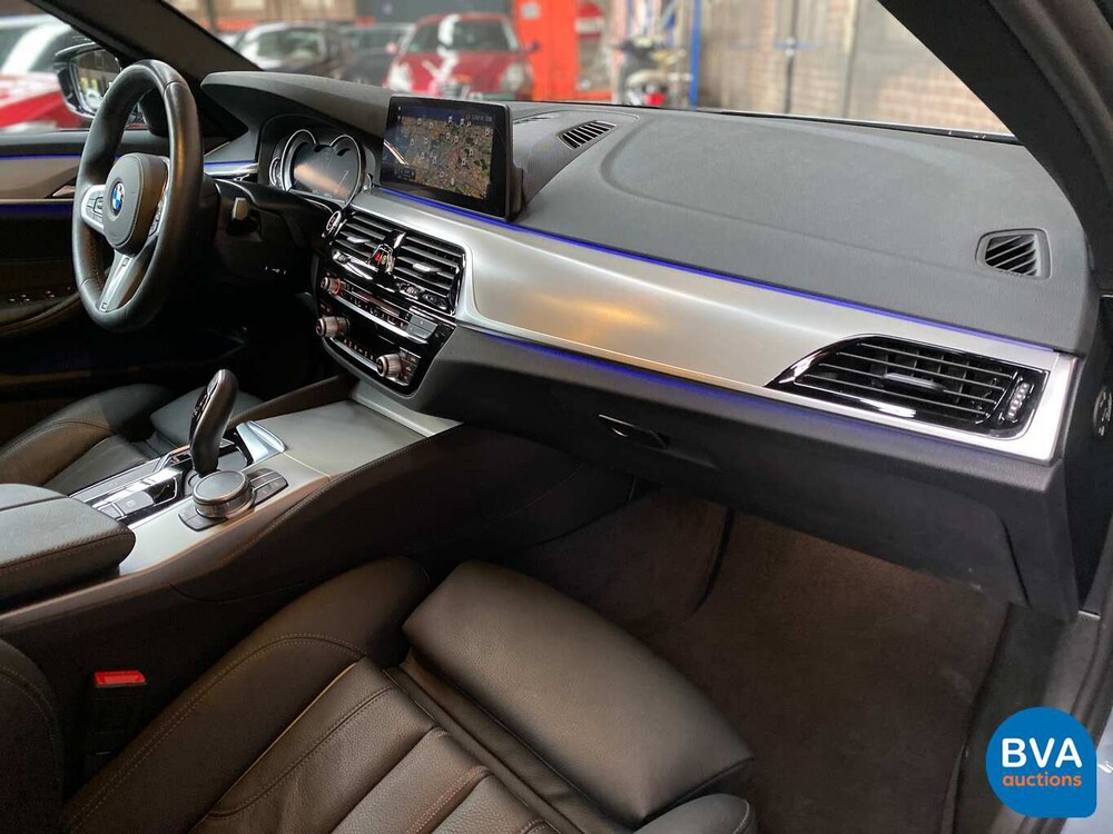 BMW 520i Touring M-Sport Garantie 184 PS 5er 2019, G-054-TT.