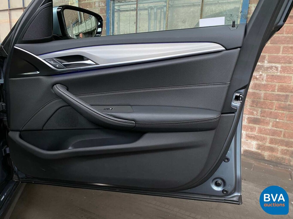 BMW 520i Touring M-Sport Garantie 184 PS 5er 2019, G-054-TT.