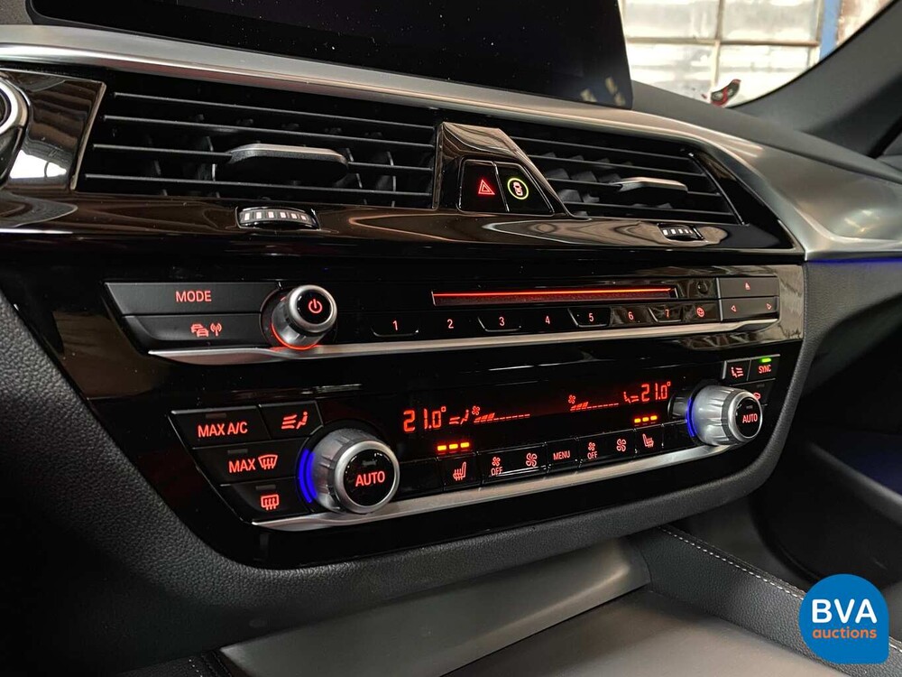 BMW 520i Touring M-Sport Garantie 184 PS 5er 2019, G-054-TT.
