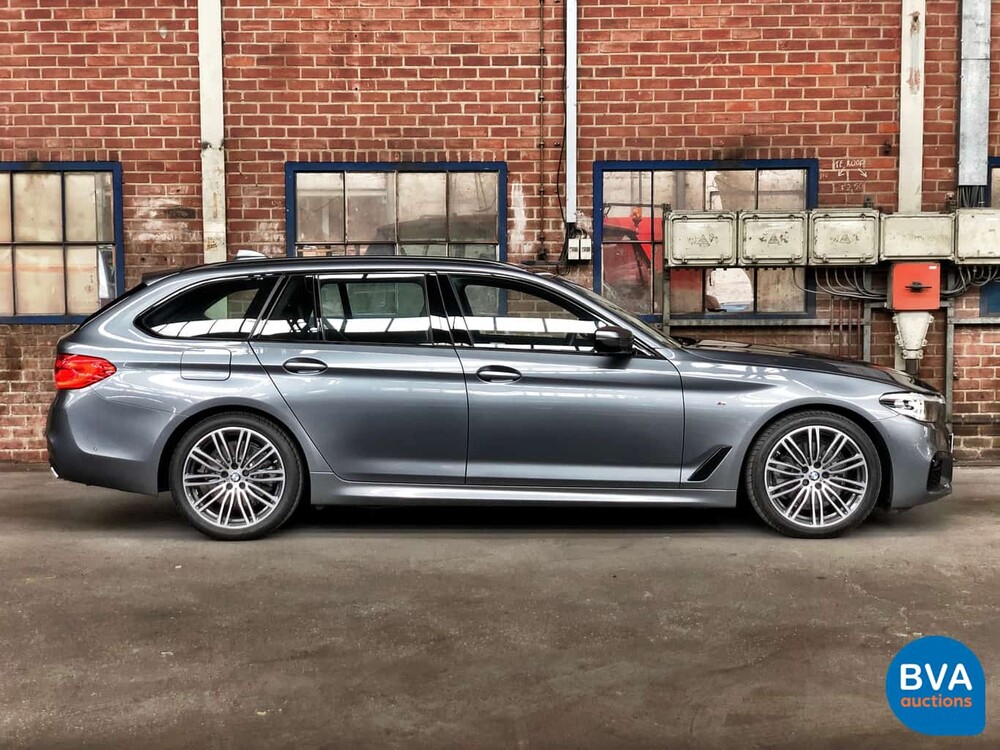BMW 520i Touring M-Sport Garantie 184 PS 5er 2019, G-054-TT.