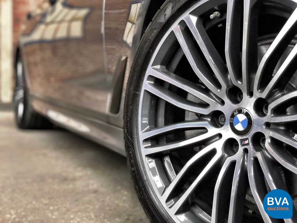 BMW 520i Touring M-Sport Garantie 184 PS 5er 2019, G-054-TT.