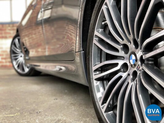 BMW 520i Touring M-Sport Garantie 184 PS 5er 2019, G-054-TT.