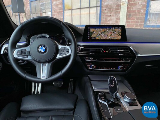BMW 520i Touring M-Sport Garantie 184pk 5-Serie 2019, G-054-TT