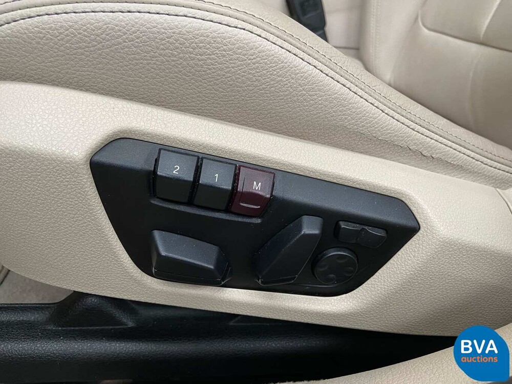 BMW Alpina B3 Bi-Turbo Limousine F30 xDrive Akrapovic 409 PS 2013, niederländisches Kennzeichen.