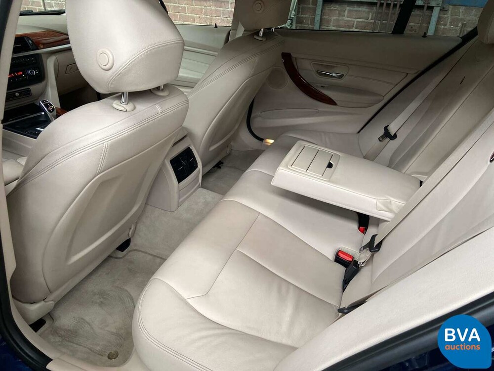 BMW Alpina B3 Bi-Turbo Limousine F30 xDrive Akrapovic 409 PS 2013, niederländisches Kennzeichen.