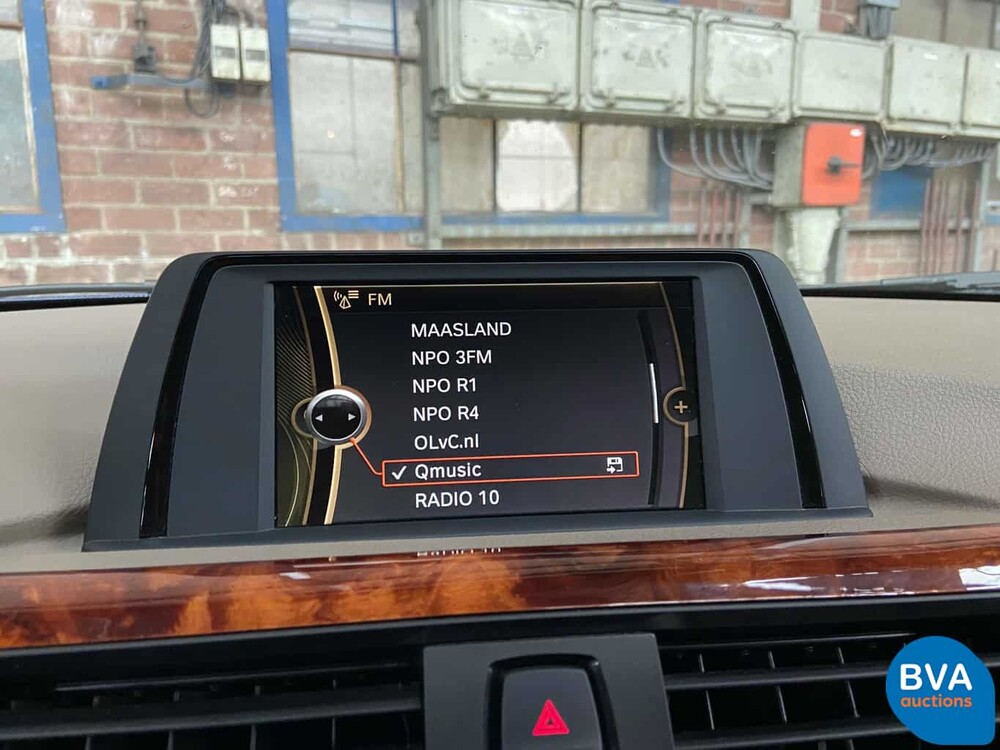 BMW Alpina B3 Bi-Turbo Limousine F30 xDrive Akrapovic 409 PS 2013, niederländisches Kennzeichen.