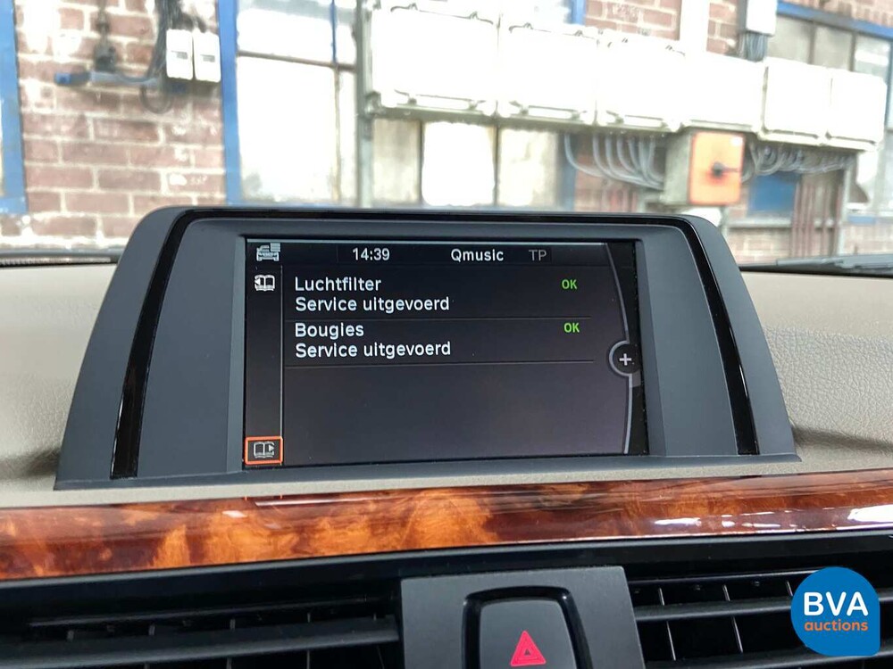 BMW Alpina B3 Bi-Turbo Limousine F30 xDrive Akrapovic 409 PS 2013, niederländisches Kennzeichen.