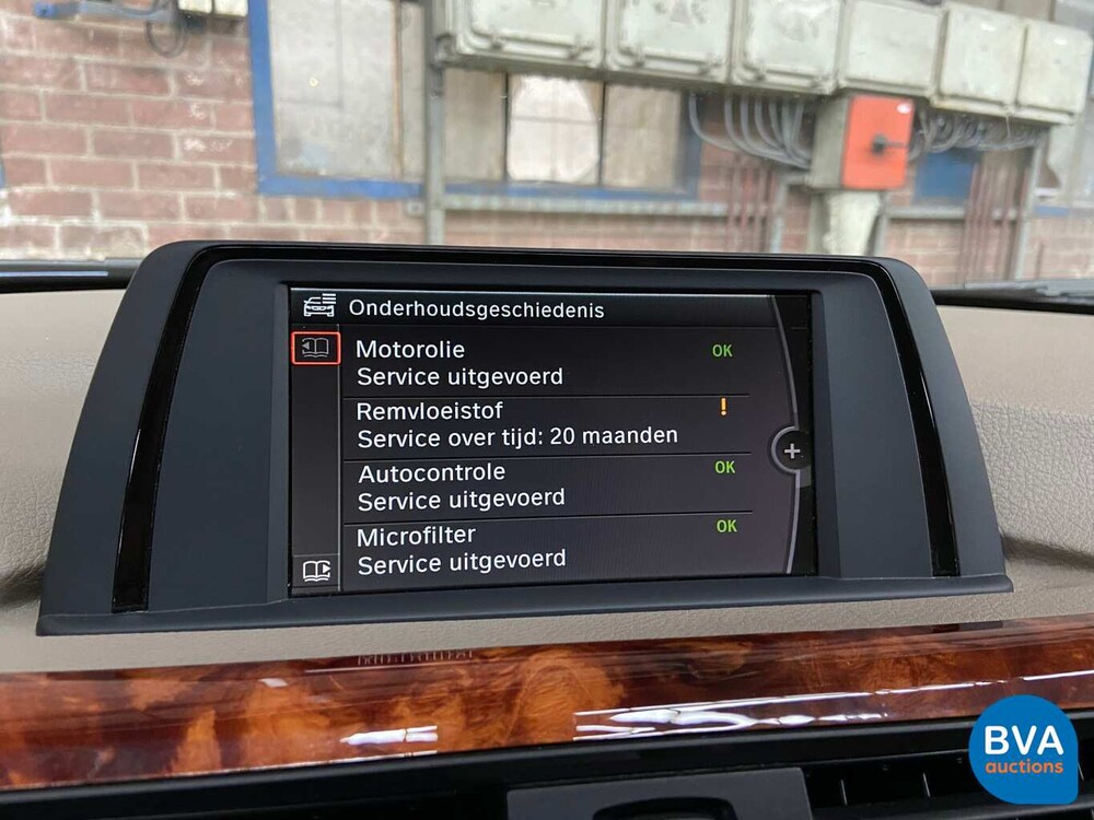 BMW Alpina B3 Bi-Turbo Limousine F30 xDrive Akrapovic 409 PS 2013, niederländisches Kennzeichen.