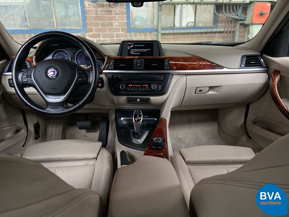 BMW Alpina B3 Bi-Turbo Limousine F30 xDrive Akrapovic 409 PS 2013, niederländisches Kennzeichen.