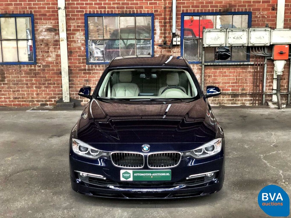 BMW Alpina B3 Bi-Turbo Limousine F30 xDrive Akrapovic 409 PS 2013, niederländisches Kennzeichen.