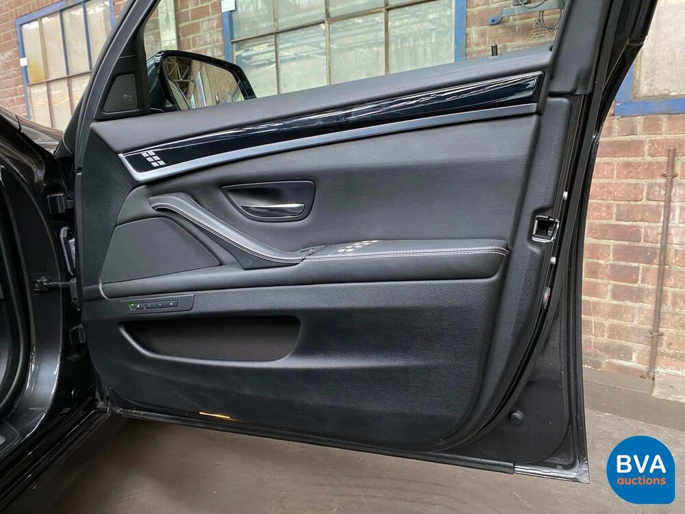 BMW Alpina B5 Bi-Turbo Touring 507 PS / 700 Nm 2011, niederländisches Kennzeichen.
