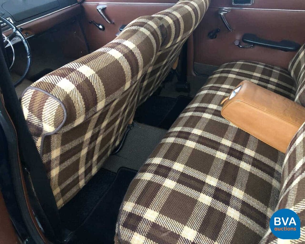 Peugeot 404 Limousine 1966, AL-49-13.