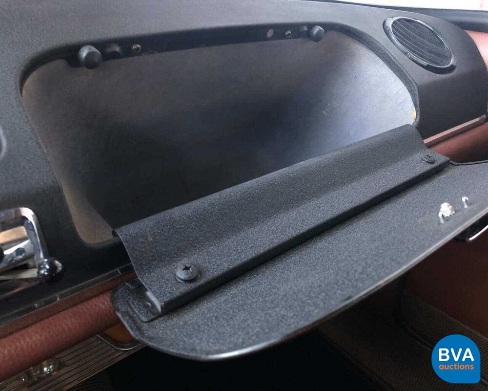 Peugeot 404 Limousine 1966, AL-49-13.