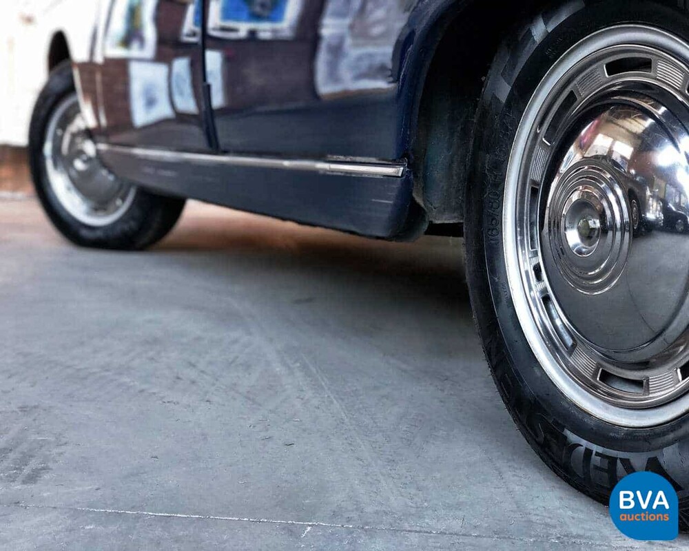 Peugeot 404 Limousine 1966, AL-49-13.