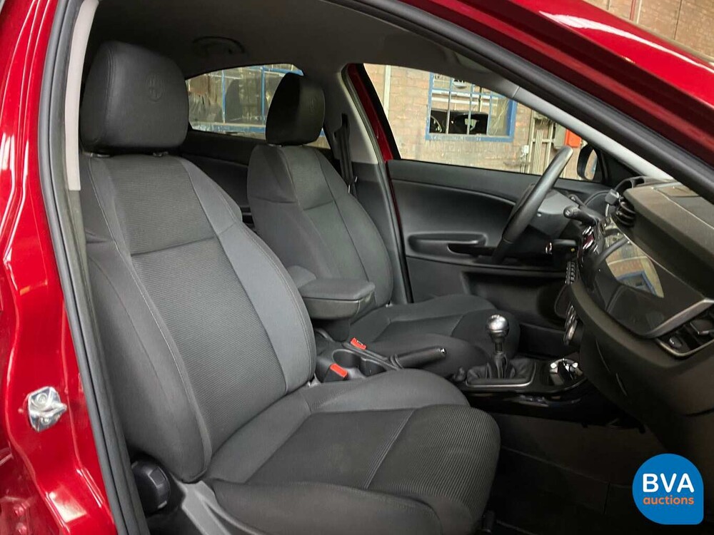Alfa Romeo Giulietta 1.4 T Distinctive 170 PS 2013, J-745-NG.