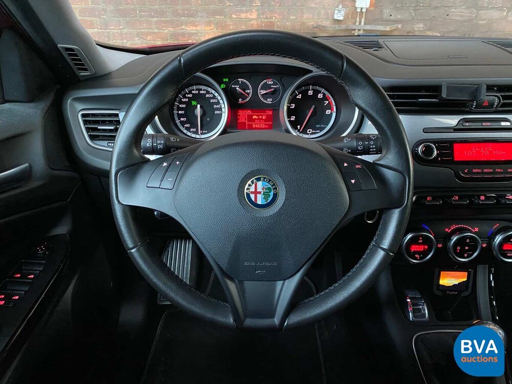 Alfa Romeo Giulietta 1.4 T Distinctive 170 PS 2013, J-745-NG.