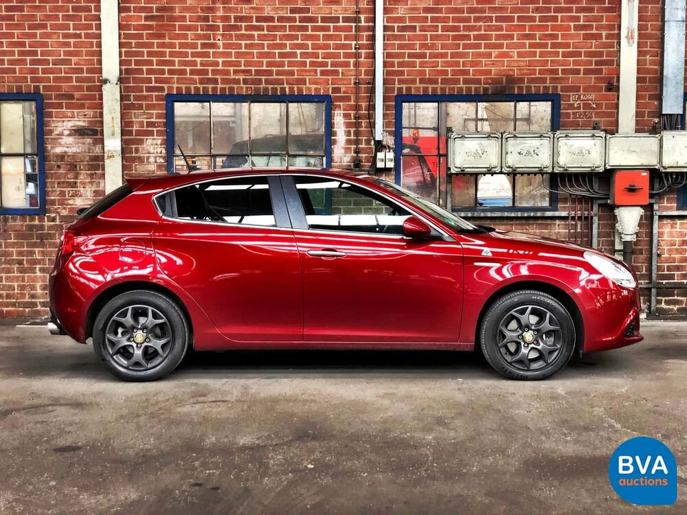 Alfa Romeo Giulietta 1.4 T Distinctive 170 PS 2013, J-745-NG.