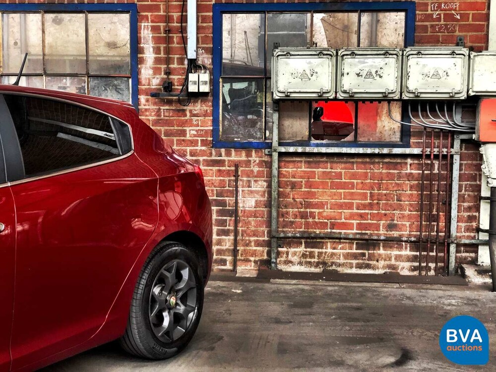 Alfa Romeo Giulietta 1.4 T Distinctive 170 PS 2013, J-745-NG.