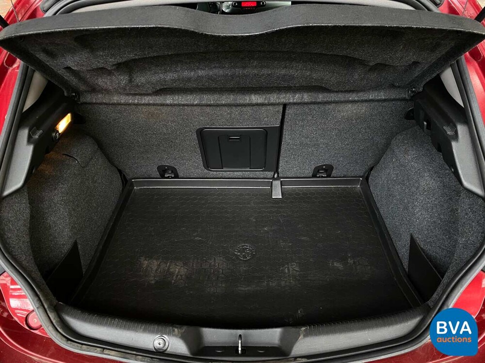 Alfa Romeo Giulietta 1.4 T Distinctive 170 PS 2013, J-745-NG.