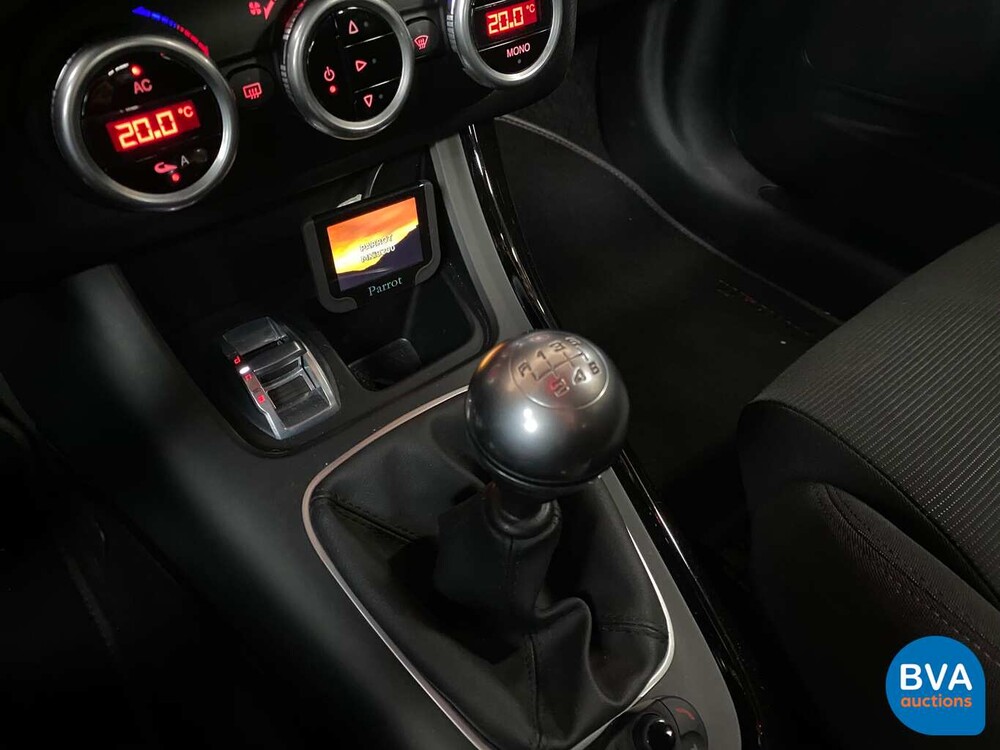 Alfa Romeo Giulietta 1.4 T Distinctive 170 PS 2013, J-745-NG.