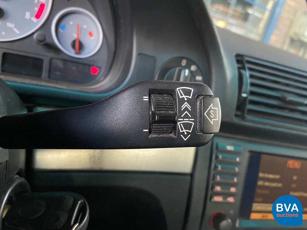 BMW M5 E39 Limousine 400 PS 5er 2000 -Original Dutch-, 99-DZ-VZ.