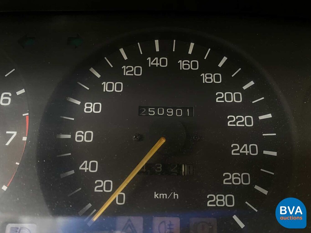 Toyota Supra 3.0 I Turbo Barnfind TC24 K6 235 PS 1989, XS-GF-20.