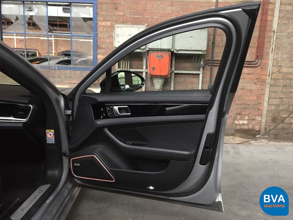 Porsche Panamera 4S 4.0 V8 Diesel 2017.