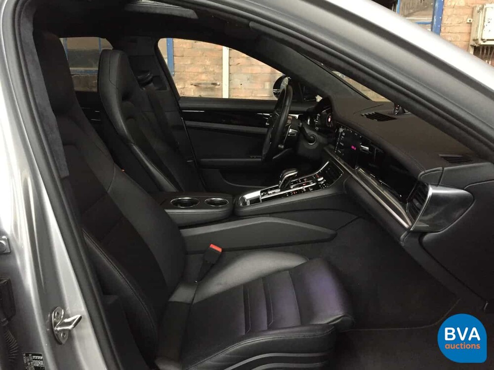 Porsche Panamera 4S 4.0 V8 Diesel 2017.