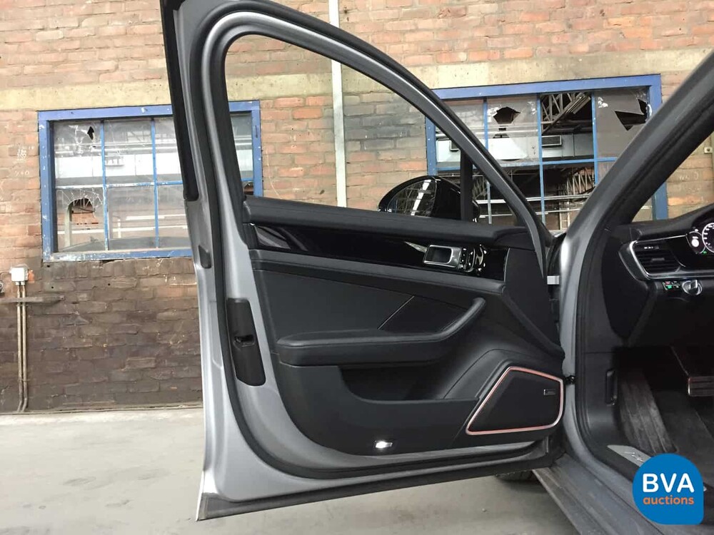 Porsche Panamera 4S 4.0 V8 Diesel 2017.