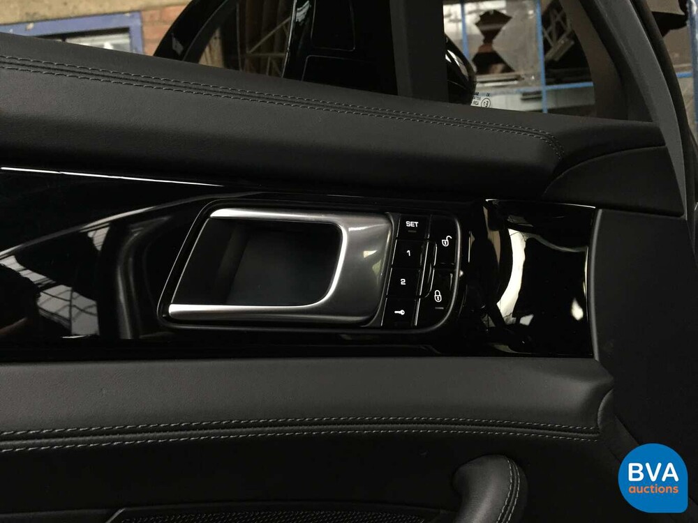 Porsche Panamera 4S 4.0 V8 Diesel 2017.