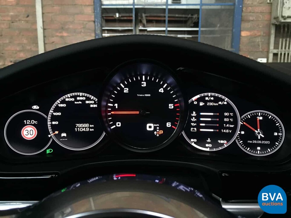 Porsche Panamera 4S 4.0 V8 Diesel 2017.