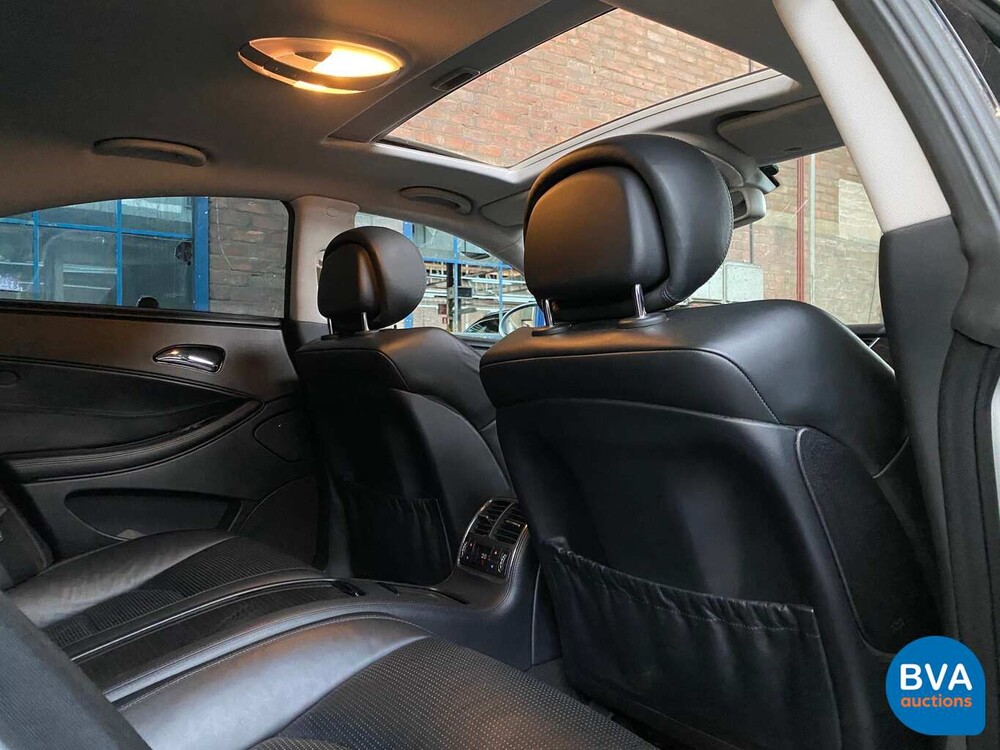 Mercedes CLS63 AMG 6.2 V8 514 PS 2007.