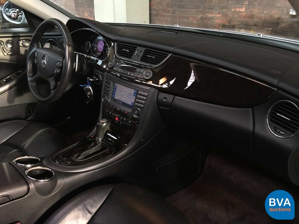 Mercedes CLS63 AMG 6.2 V8 514 PS 2007.