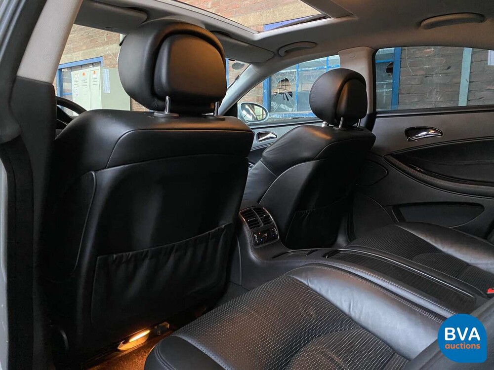 Mercedes CLS63 AMG 6.2 V8 514 PS 2007.