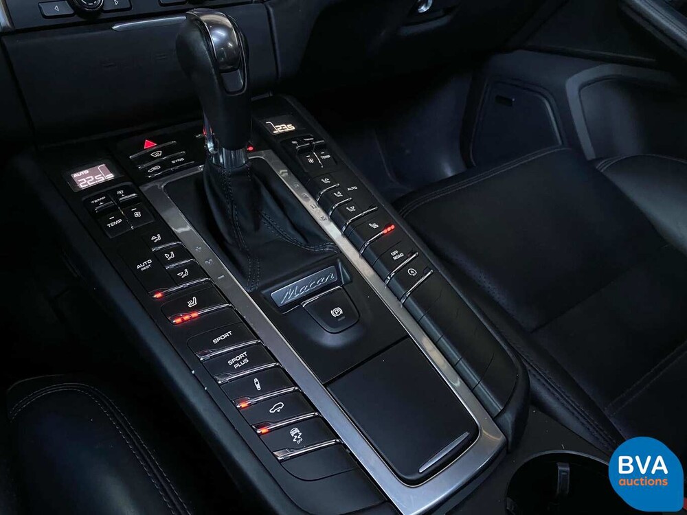 Porsche Macan S 3.0D 258hp Warranty 2014, GP-055-R.