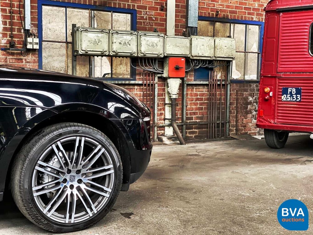 Porsche Macan S 3.0D 258hp Warranty 2014, GP-055-R.