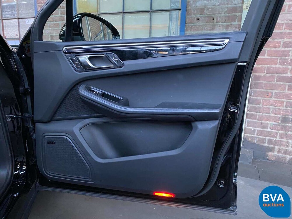 Porsche Macan S 3.0D 258hp Warranty 2014, GP-055-R.