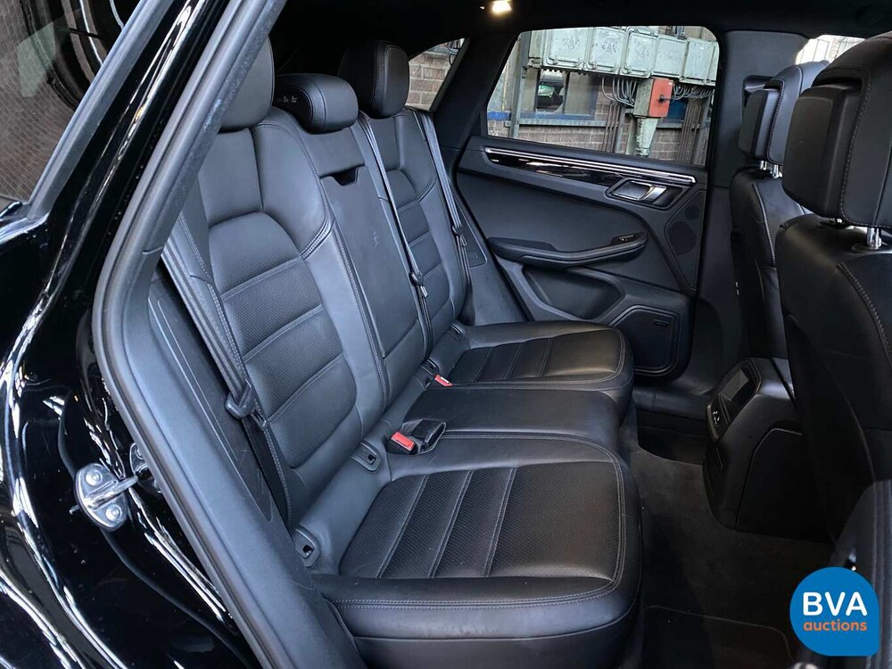 Porsche Macan S 3.0D 258hp Warranty 2014, GP-055-R.