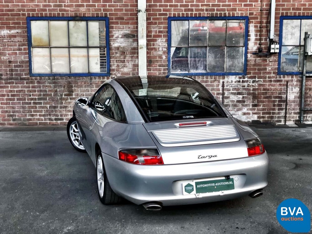 Porsche 911 Targa 3.6 320 PS 2002.