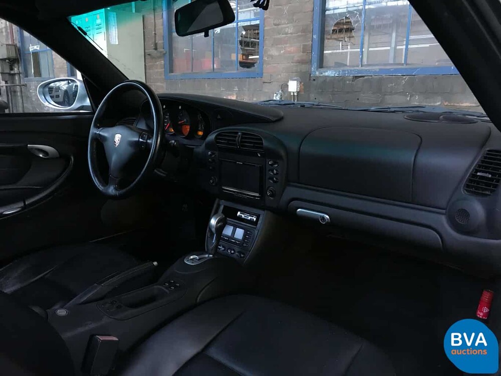 Porsche 911 Targa 3.6 320 PS 2002.