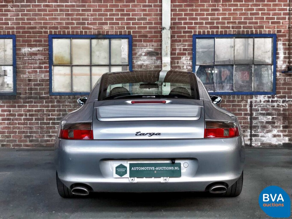 Porsche 911 Targa 3.6 320 PS 2002.