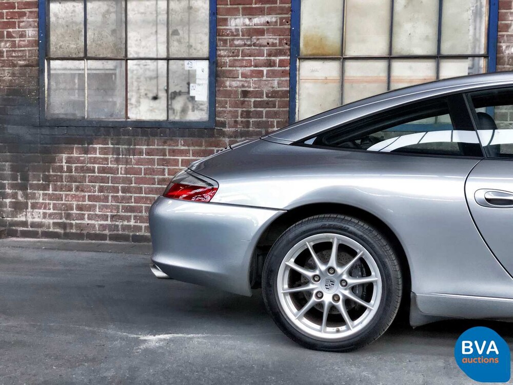 Porsche 911 Targa 3.6 320 PS 2002.