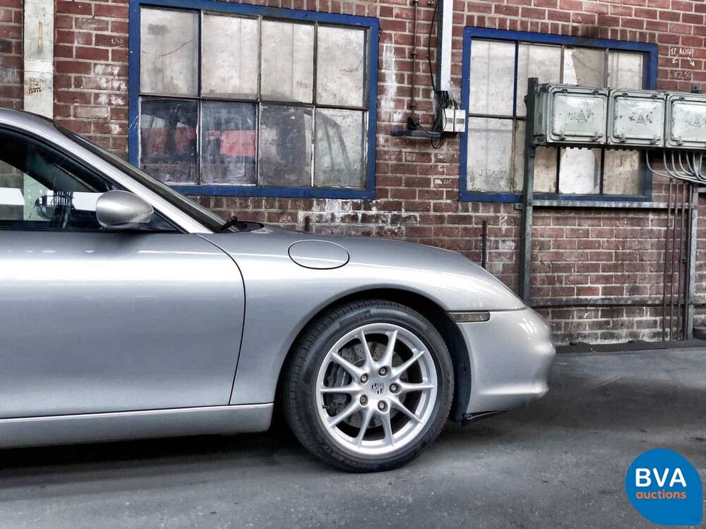 Porsche 911 Targa 3.6 320 PS 2002.