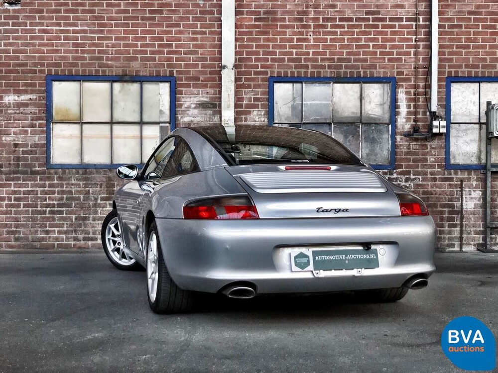 Porsche 911 Targa 3.6 320 PS 2002.