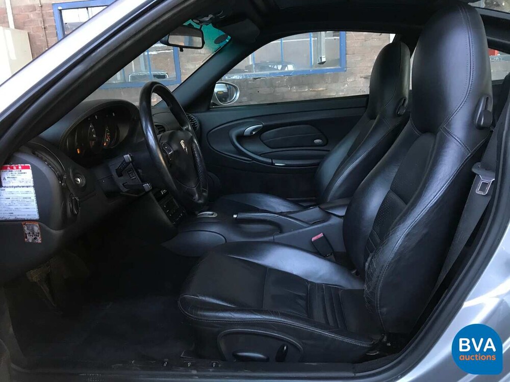 Porsche 911 Targa 3.6 320 PS 2002.