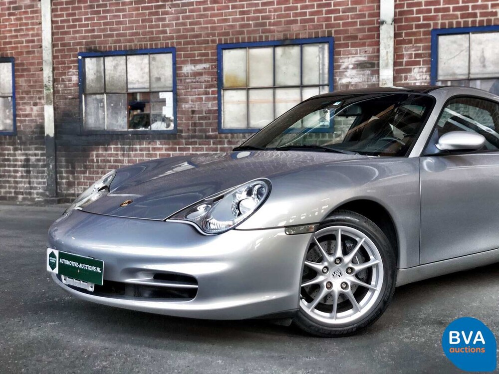 Porsche 911 Targa 3.6 320 PS 2002.