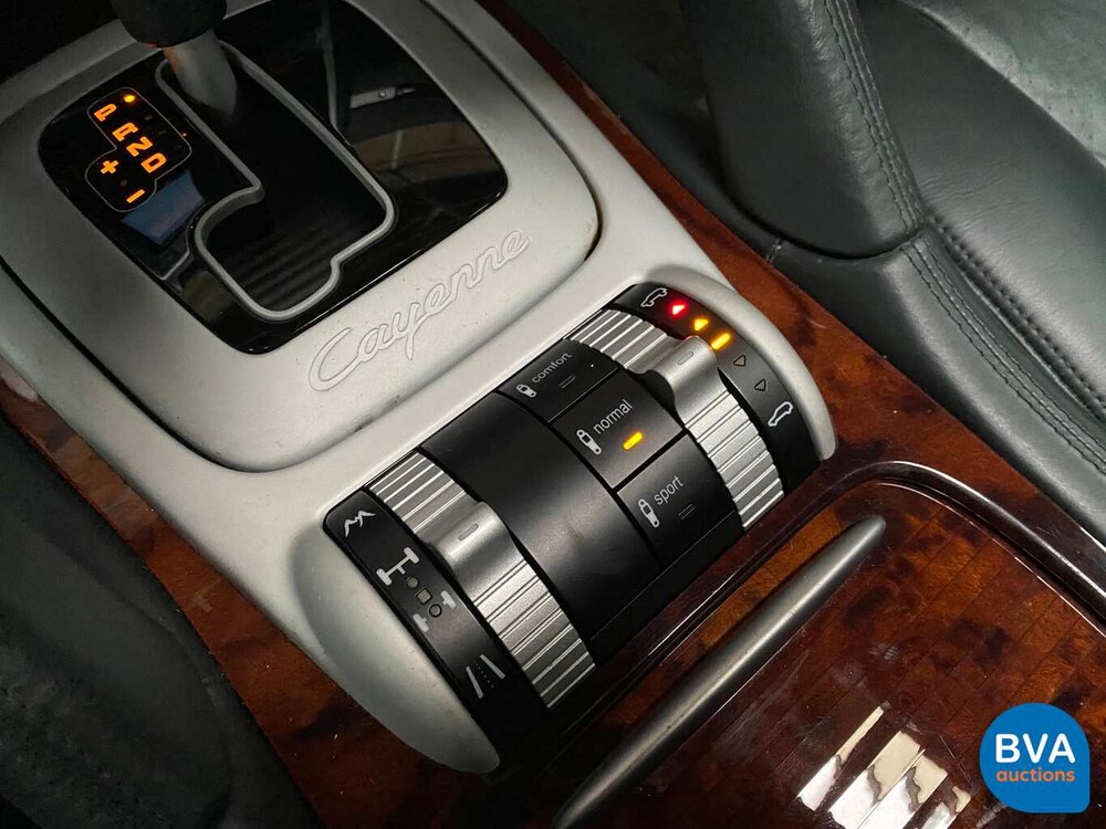 Porsche Cayenne Turbo 4.5 V8 450 PS 2003 -Youngtimer-.