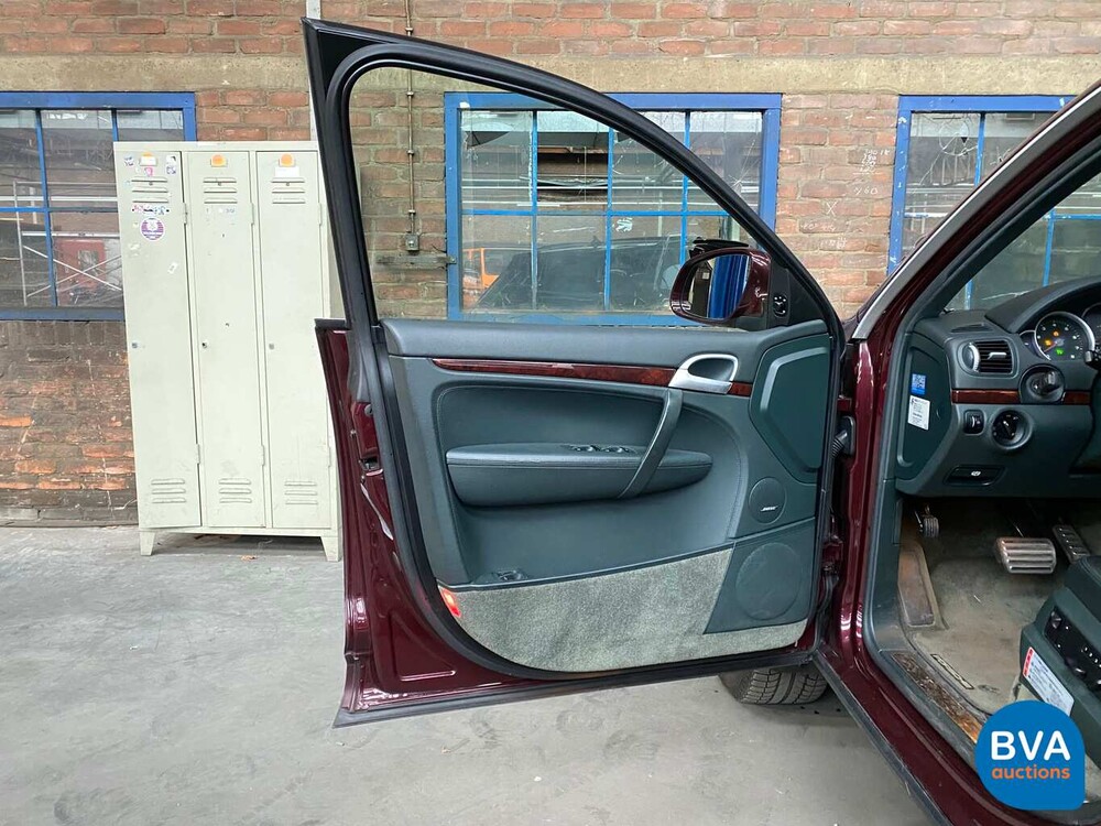 Porsche Cayenne Turbo 4.5 V8 450 PS 2003 -Youngtimer-.