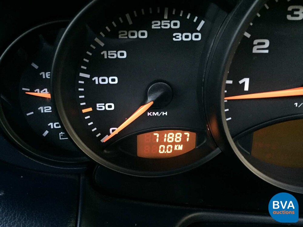 Porsche 911 Carrera 4 3.4 300hp 996 2001 -Youngtimer-.